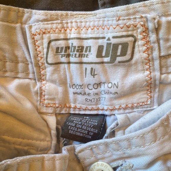 Boys Lot Shorts & Shirt 12 - Picture 5 of 5